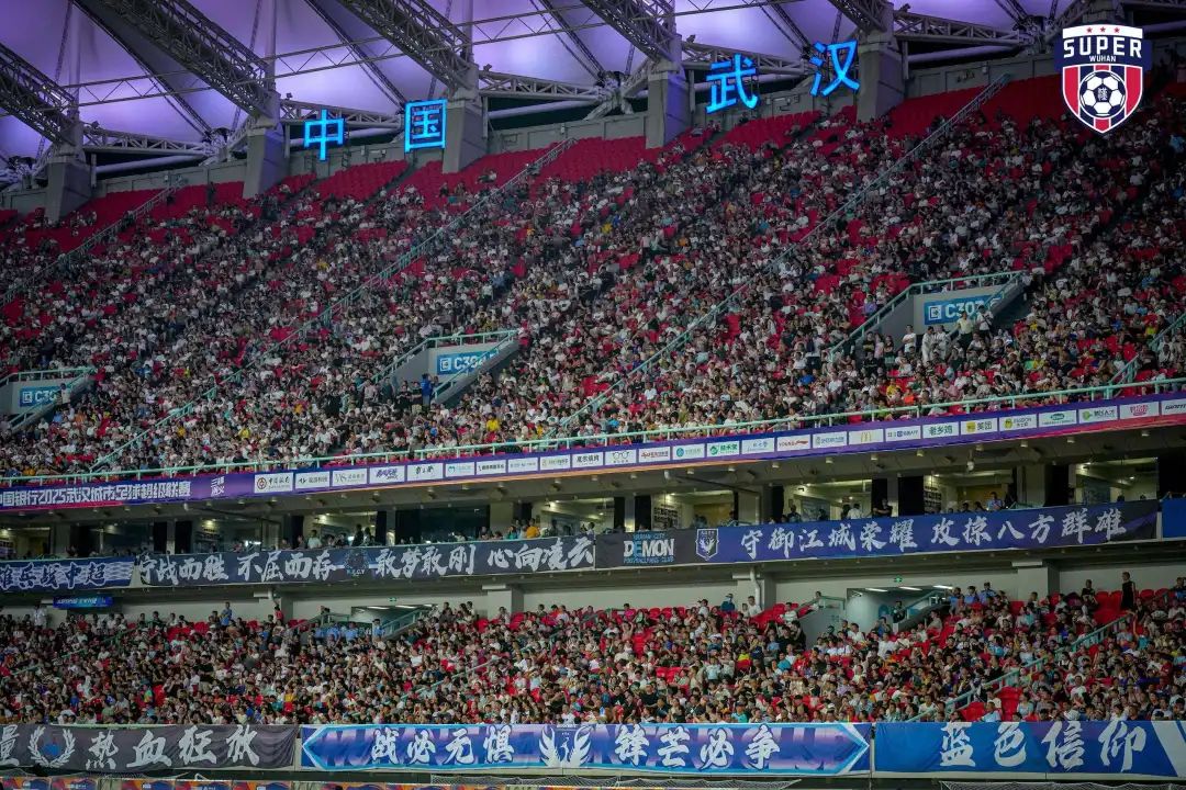 的江豚会员, 汉超总冠军, 东风风神L
