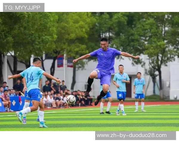 球星时刻龙马足球燃爆绿茵赛场展现非凡激情与荣耀瞬间